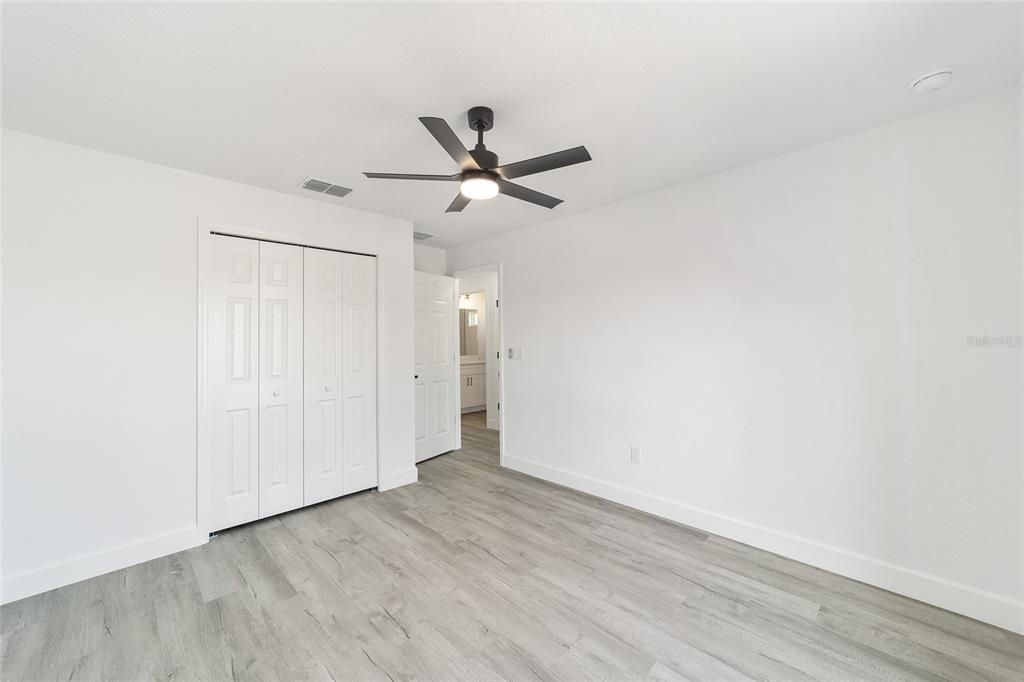 For Sale: $304,900 (4 beds, 2 baths, 1732 Square Feet)