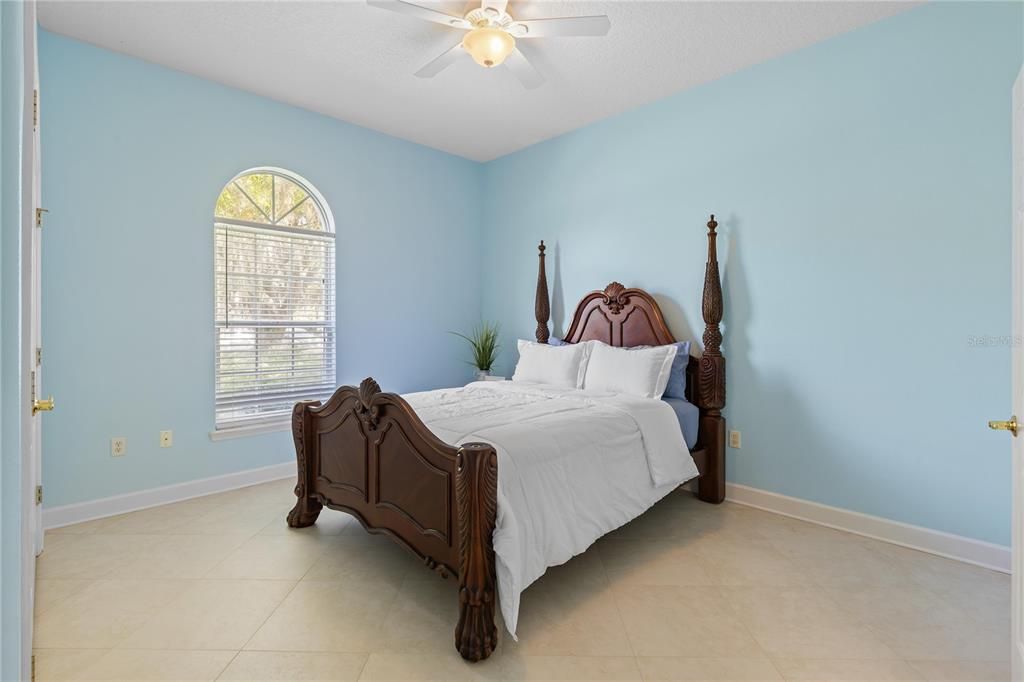 Active With Contract: $945,000 (5 beds, 4 baths, 3226 Square Feet)