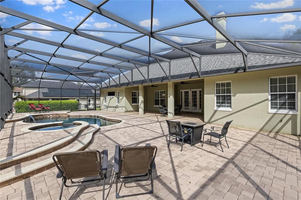 Active With Contract: $945,000 (5 beds, 4 baths, 3226 Square Feet)