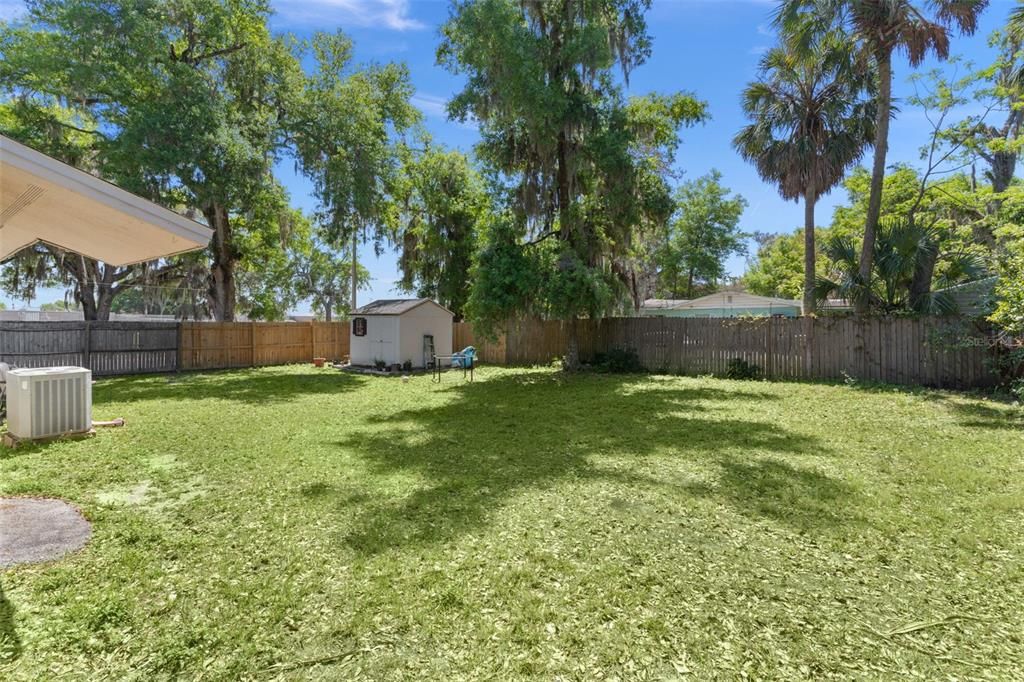 Active With Contract: $384,900 (4 beds, 2 baths, 2252 Square Feet)