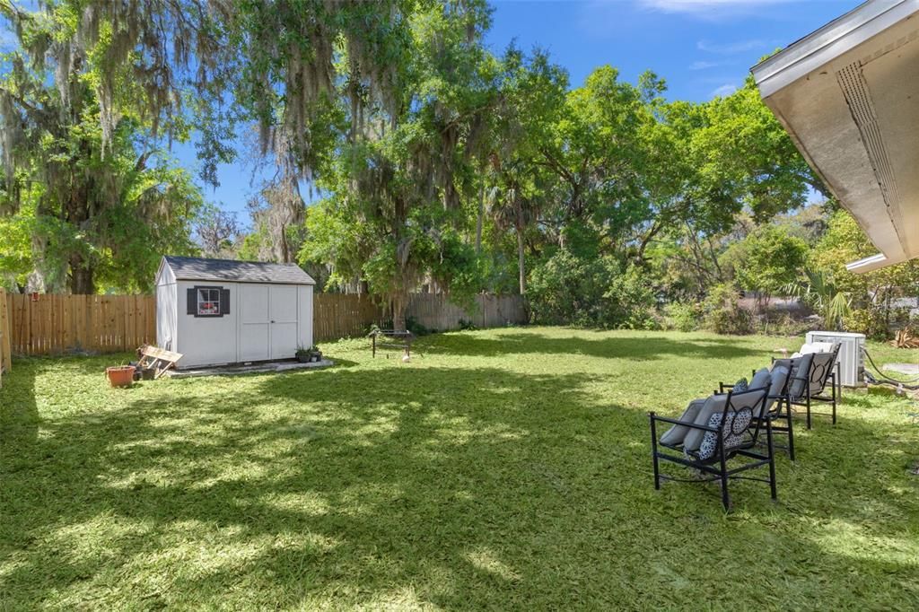 Active With Contract: $384,900 (4 beds, 2 baths, 2252 Square Feet)