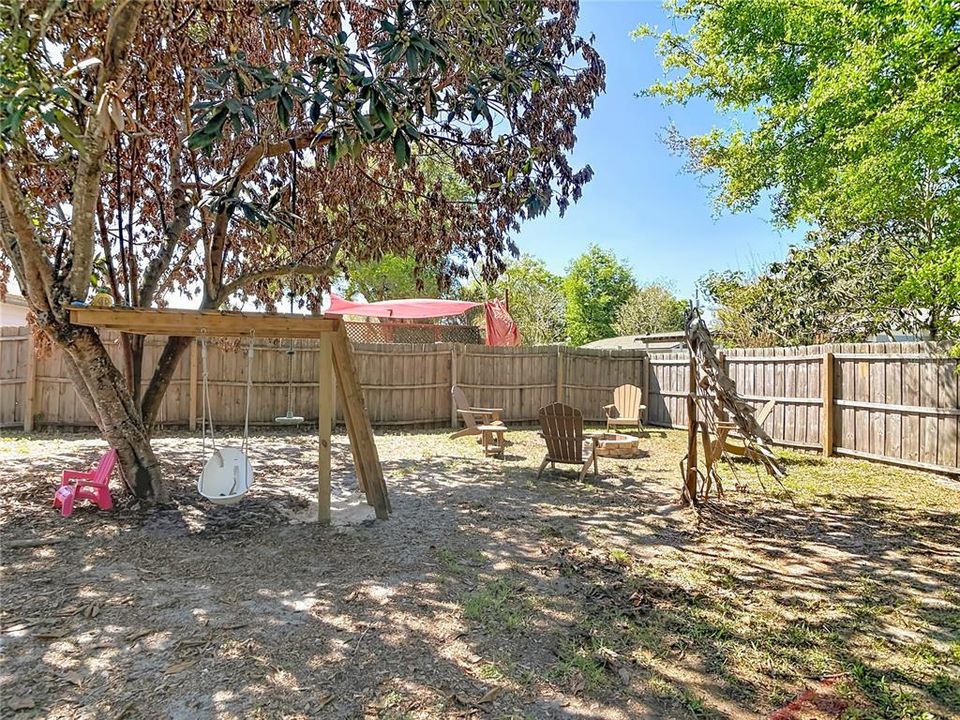 For Sale: $269,900 (3 beds, 1 baths, 1248 Square Feet)