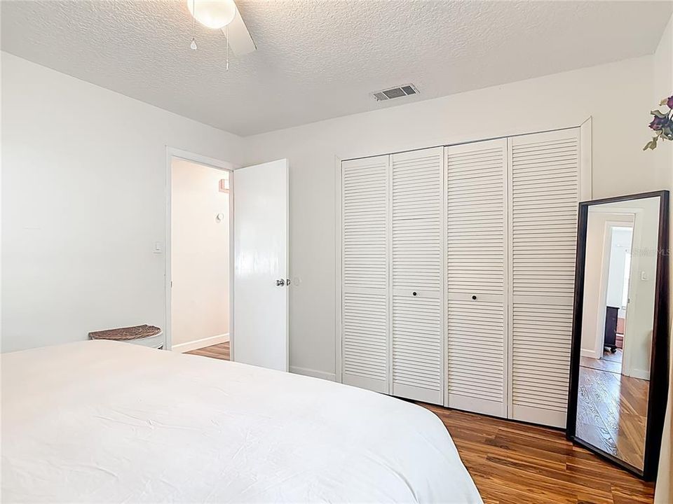 For Sale: $269,900 (3 beds, 1 baths, 1248 Square Feet)
