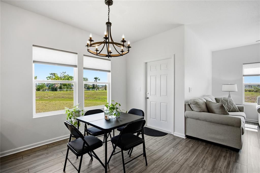 For Sale: $242,500 (3 beds, 2 baths, 1828 Square Feet)