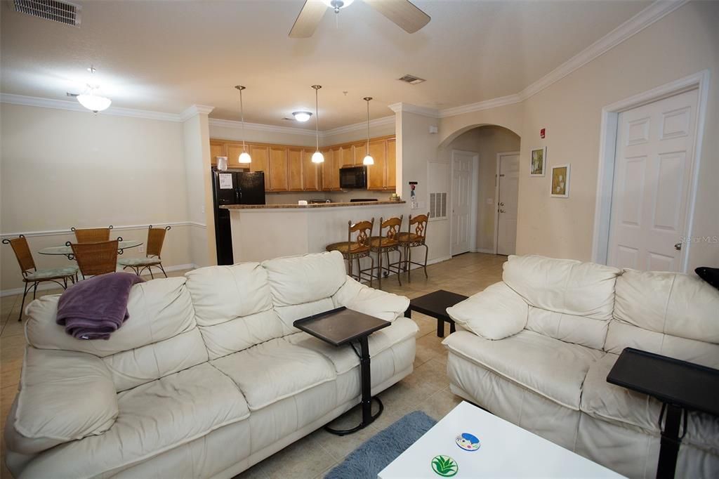 En Renta: $2,550 (3 camas, 3 baños, 1354 Pies cuadrados)