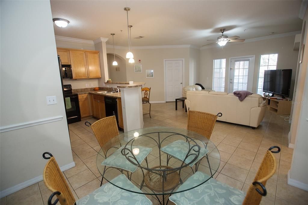 En Renta: $2,550 (3 camas, 3 baños, 1354 Pies cuadrados)