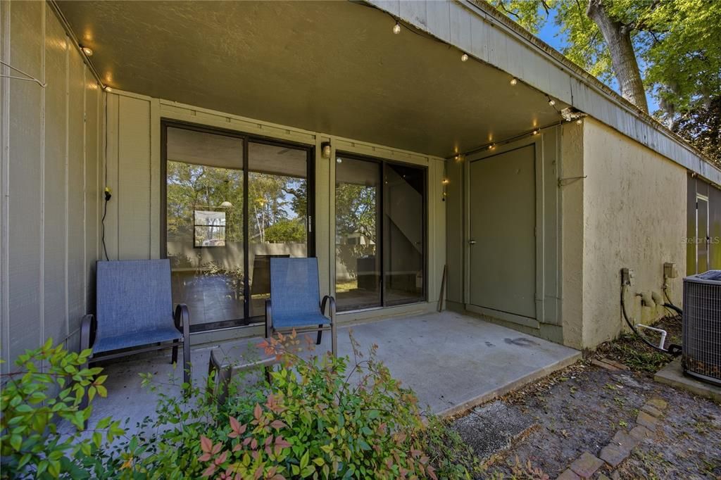 待售: $170,000 (2 贝兹, 2 浴室, 1070 平方英尺)