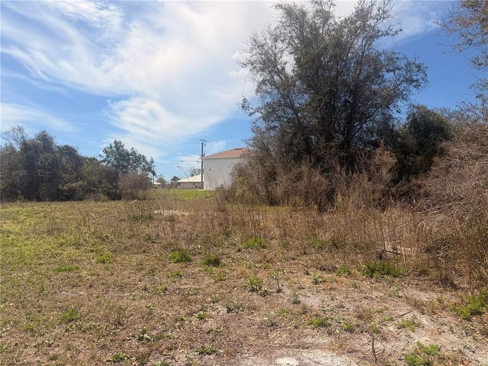 En Venta: $21,999 (0.40 acres)