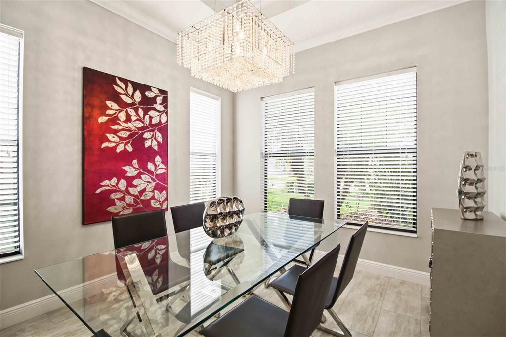 На продажу: $575,000 (3 спален, 2 ванн, 1867 Квадратных фут)