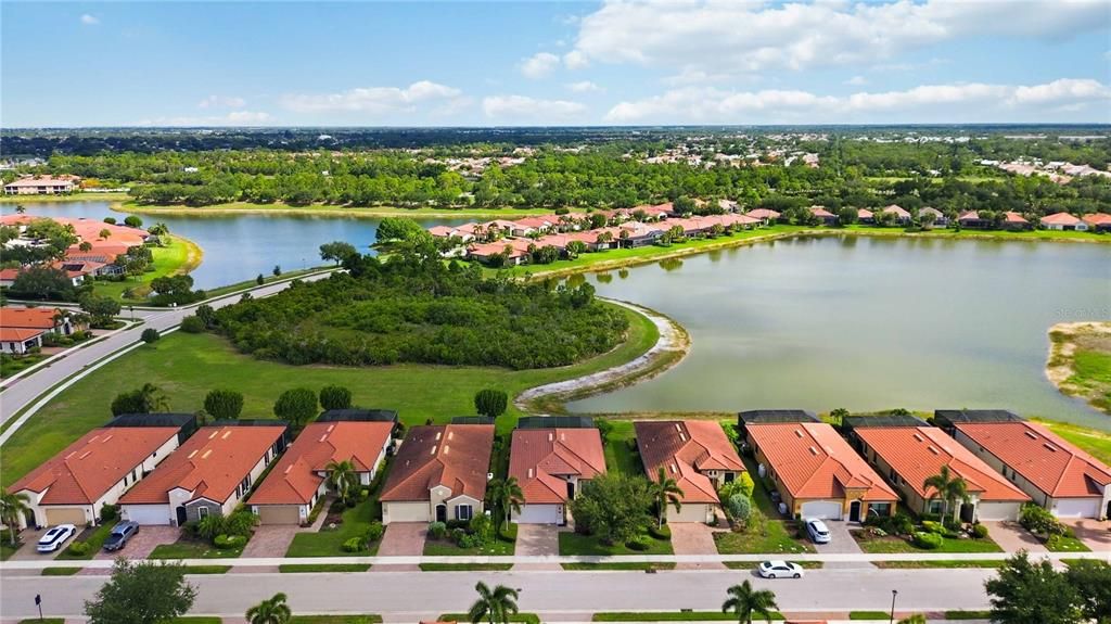 На продажу: $575,000 (3 спален, 2 ванн, 1867 Квадратных фут)