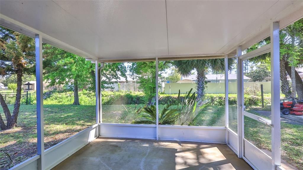 For Sale: $264,500 (3 beds, 2 baths, 1235 Square Feet)