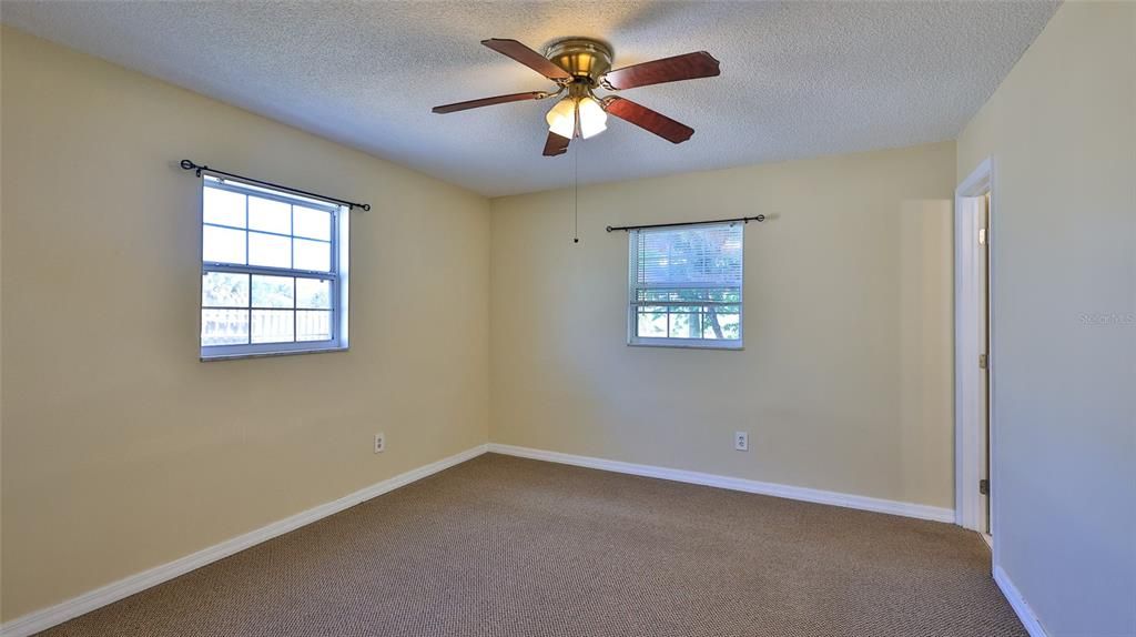 For Sale: $264,500 (3 beds, 2 baths, 1235 Square Feet)
