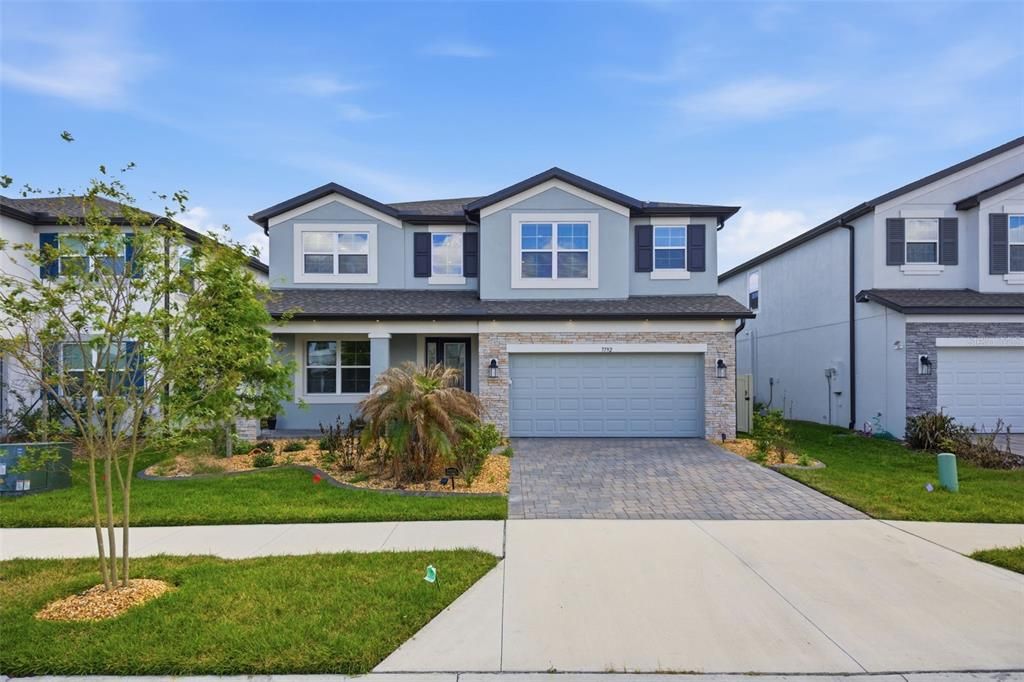 For Sale: $899,000 (5 beds, 4 baths, 3531 Square Feet)