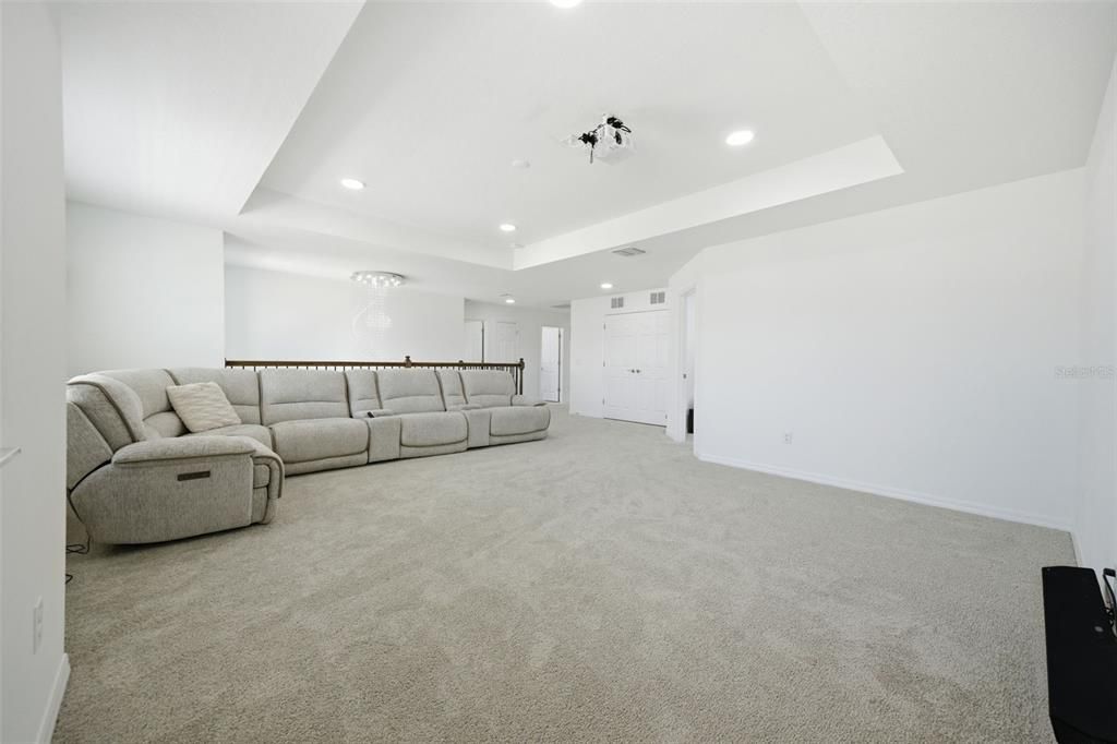 For Sale: $899,000 (5 beds, 4 baths, 3531 Square Feet)