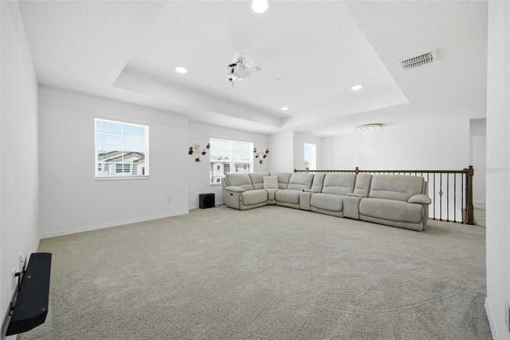 For Sale: $899,000 (5 beds, 4 baths, 3531 Square Feet)