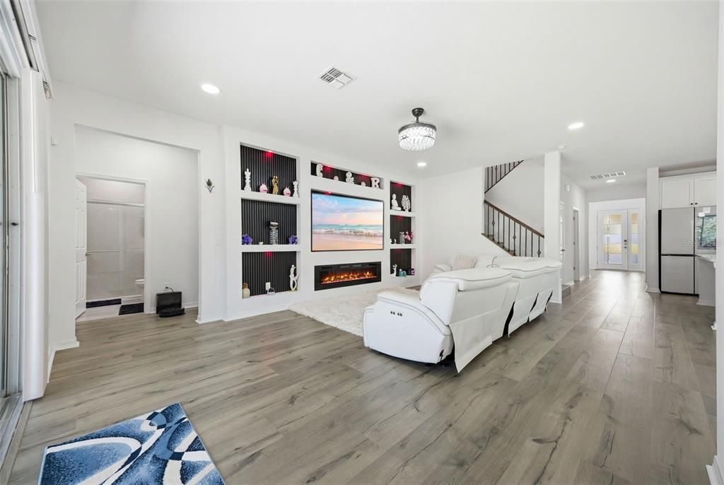 For Sale: $899,000 (5 beds, 4 baths, 3531 Square Feet)