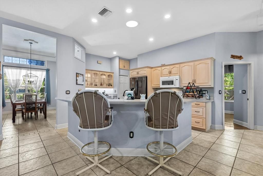 Active With Contract: $875,000 (2 beds, 2 baths, 2195 Square Feet)