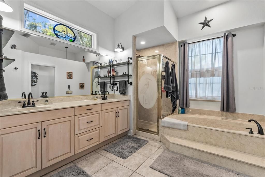 Active With Contract: $875,000 (2 beds, 2 baths, 2195 Square Feet)