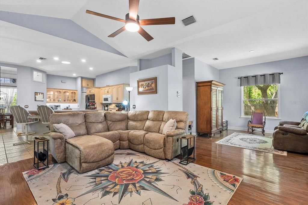 Active With Contract: $875,000 (2 beds, 2 baths, 2195 Square Feet)