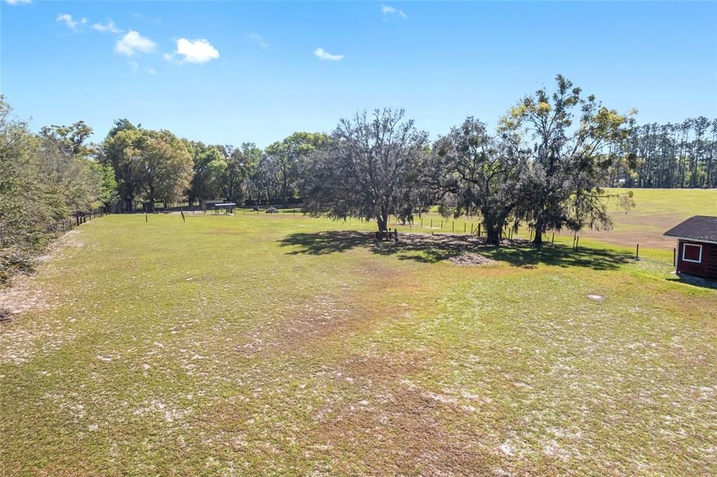 For Sale: $270,000 (3 beds, 3 baths, 1550 Square Feet)