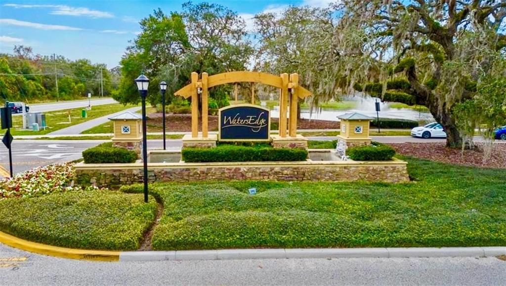 En Venta: $549,900 (4 camas, 2 baños, 2432 Pies cuadrados)