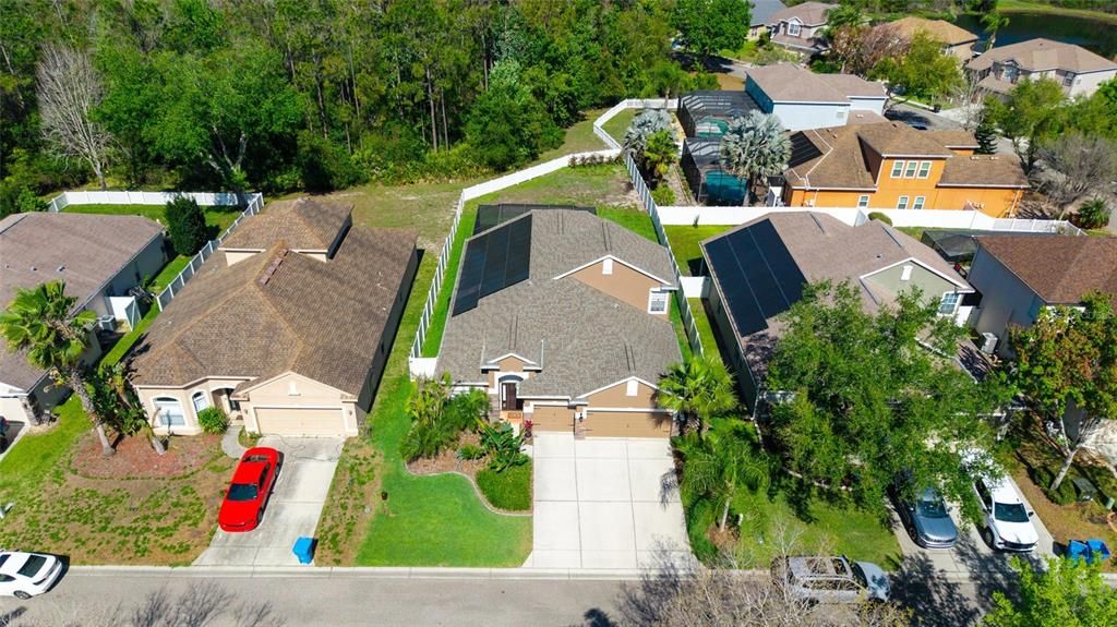 En Venta: $549,900 (4 camas, 2 baños, 2432 Pies cuadrados)