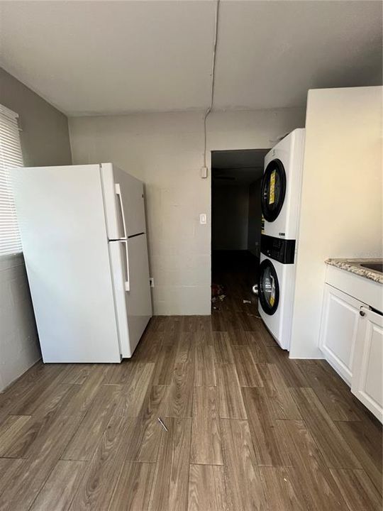 En Venta: $399,000 (4 camas, 0 baños, 1426 Pies cuadrados)