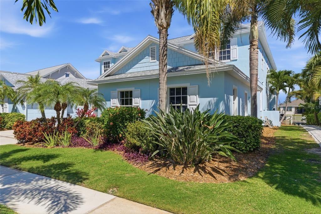 For Sale: $1,545,000 (4 beds, 4 baths, 4070 Square Feet)