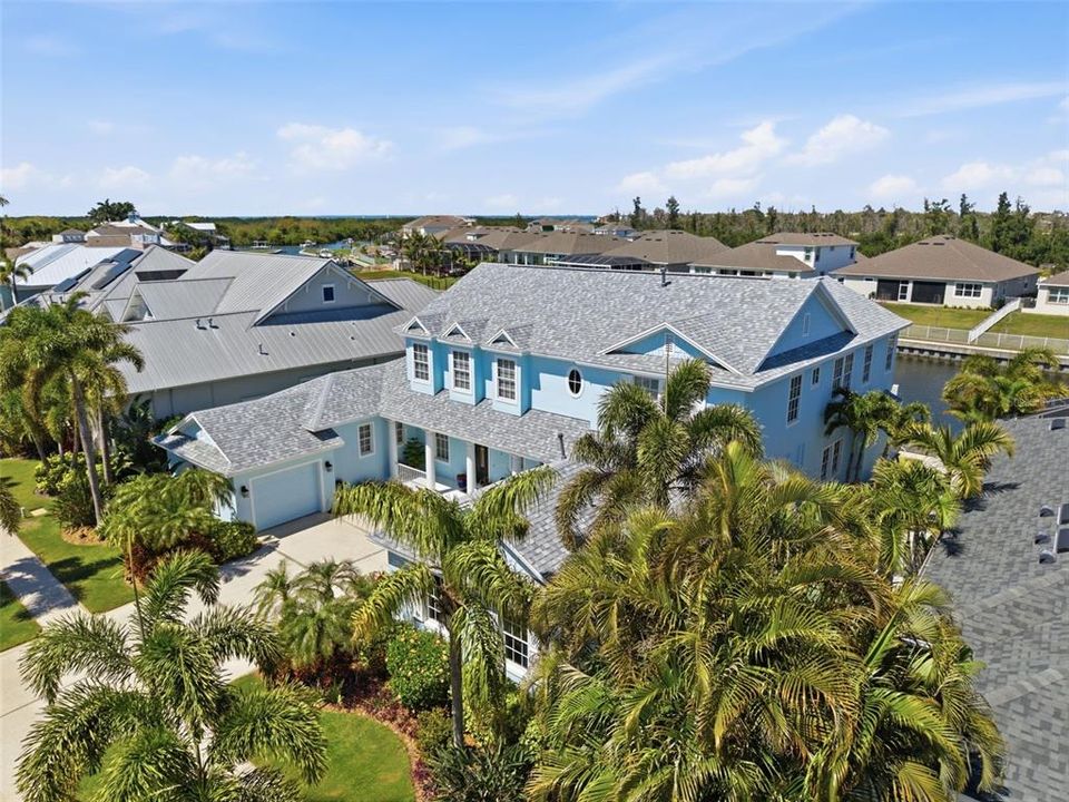 For Sale: $1,545,000 (4 beds, 4 baths, 4070 Square Feet)