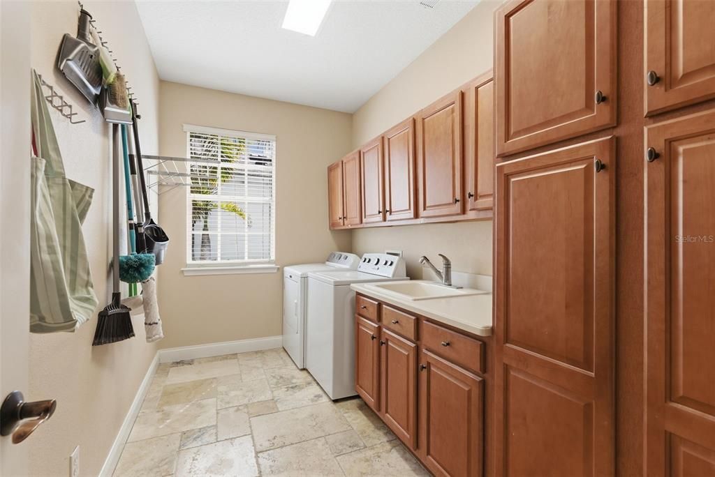For Sale: $1,545,000 (4 beds, 4 baths, 4070 Square Feet)
