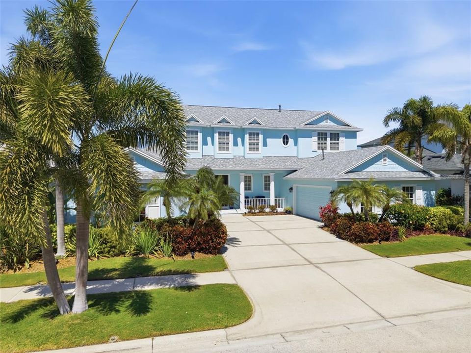 For Sale: $1,545,000 (4 beds, 4 baths, 4070 Square Feet)