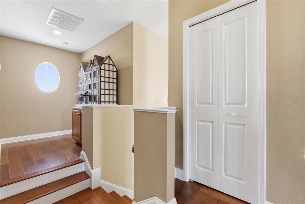 For Sale: $1,545,000 (4 beds, 4 baths, 4070 Square Feet)
