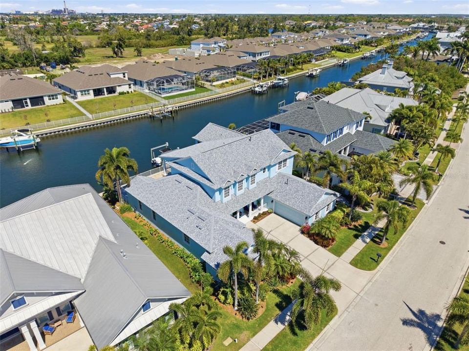For Sale: $1,545,000 (4 beds, 4 baths, 4070 Square Feet)