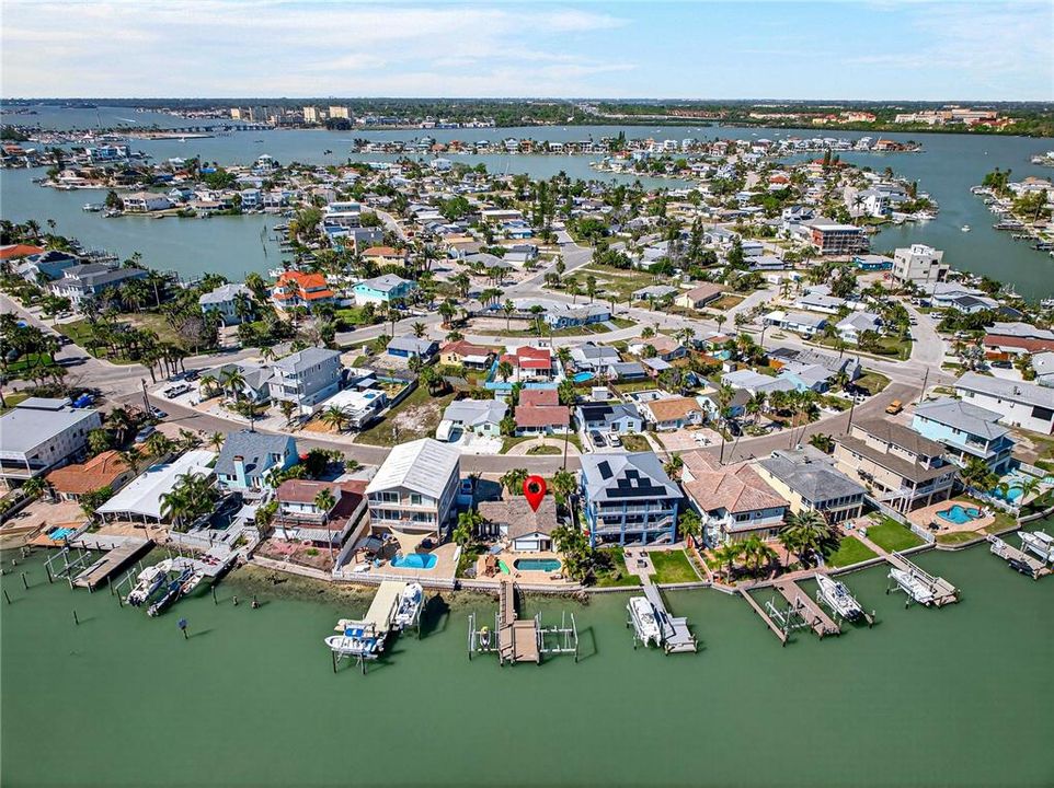 待售: $925,000 (0.14 acres)