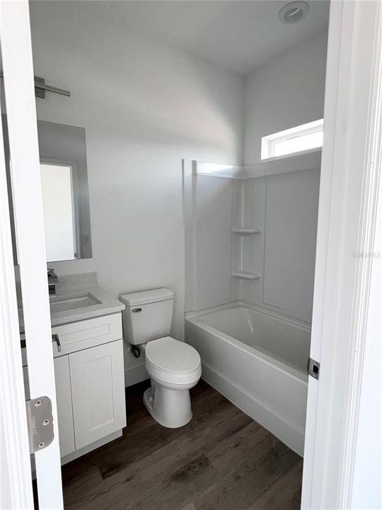 В аренду: $1,700 (3 спален, 2 ванн, 1056 Квадратных фут)