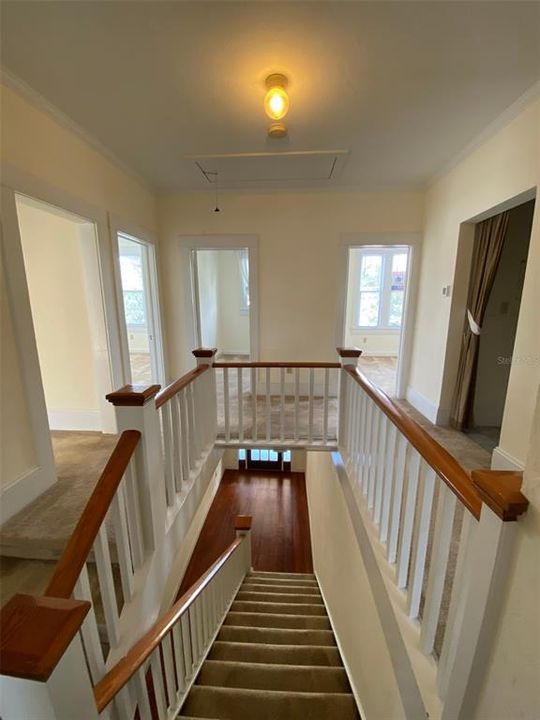 出租: $1,350 (3 贝兹, 1 浴室, 1389 平方英尺)