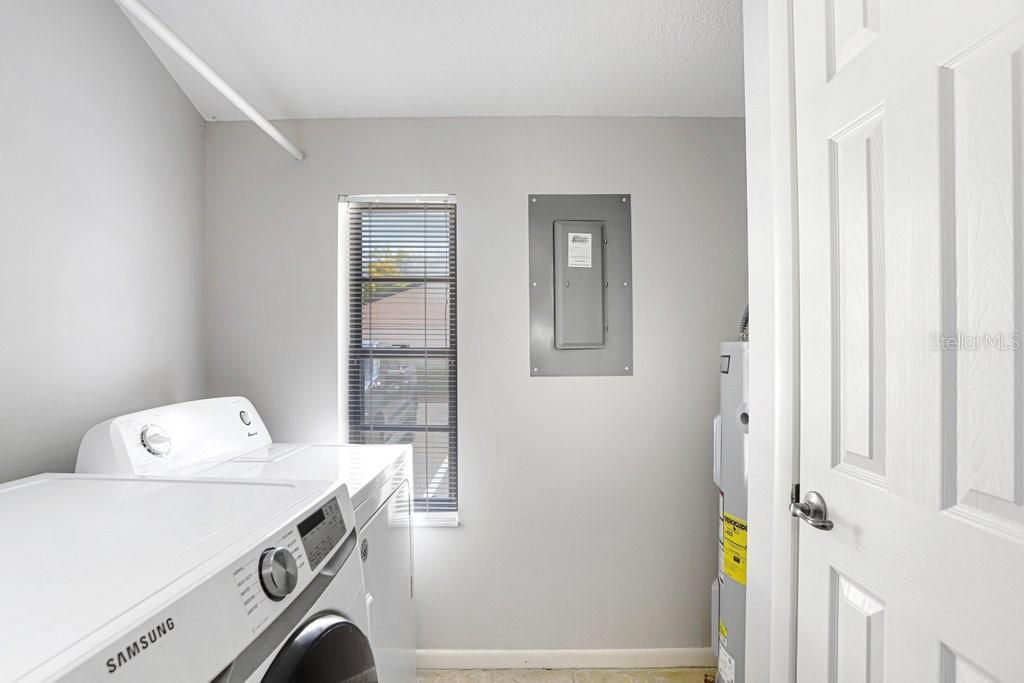 For Sale: $179,999 (2 beds, 2 baths, 1545 Square Feet)
