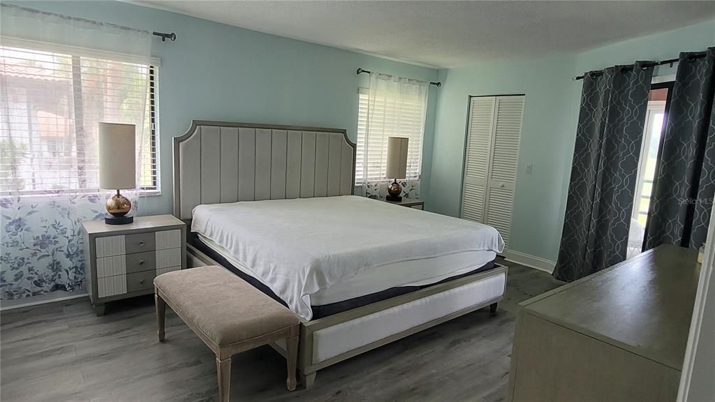 For Sale: $260,000 (3 beds, 2 baths, 1595 Square Feet)