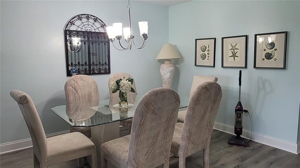 For Sale: $260,000 (3 beds, 2 baths, 1595 Square Feet)