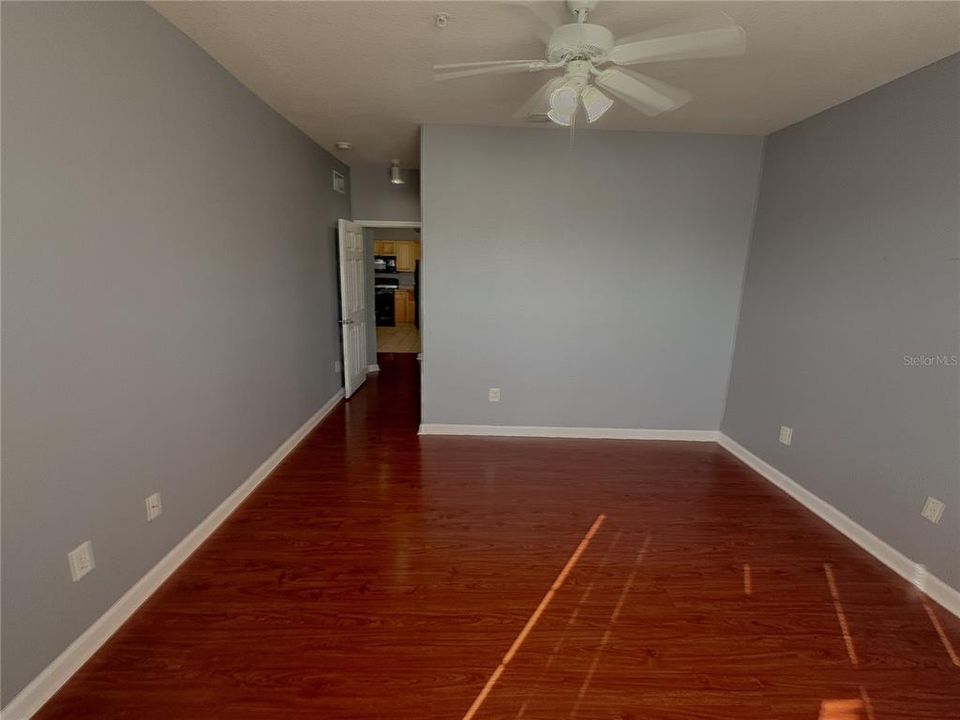 For Sale: $199,000 (4 beds, 2 baths, 1688 Square Feet)