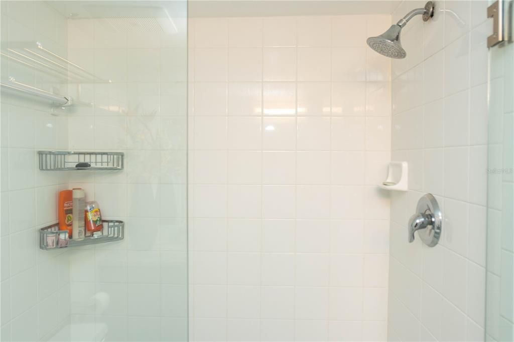 В аренду: $2,500 (2 спален, 2 ванн, 1090 Квадратных фут)
