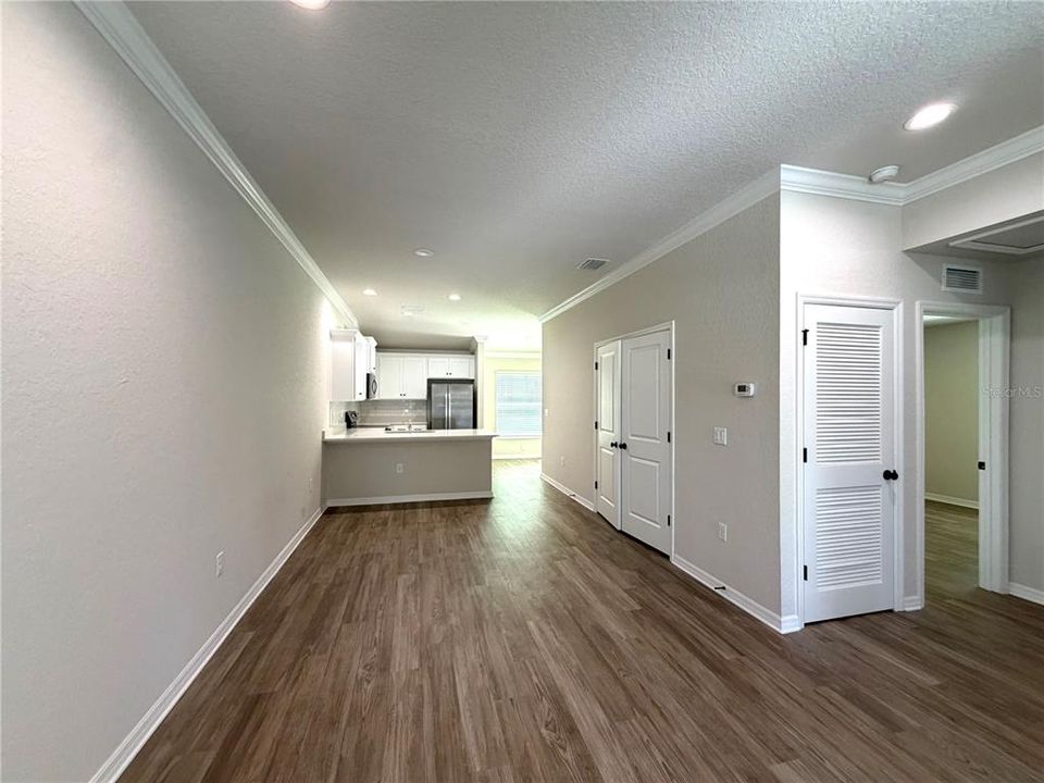 待售: $419,900 (4 贝兹, 0 浴室, 2104 平方英尺)