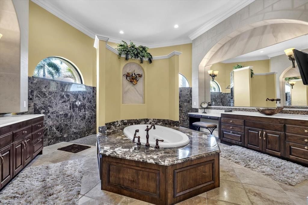 For Sale: $1,650,000 (4 beds, 4 baths, 4621 Square Feet)
