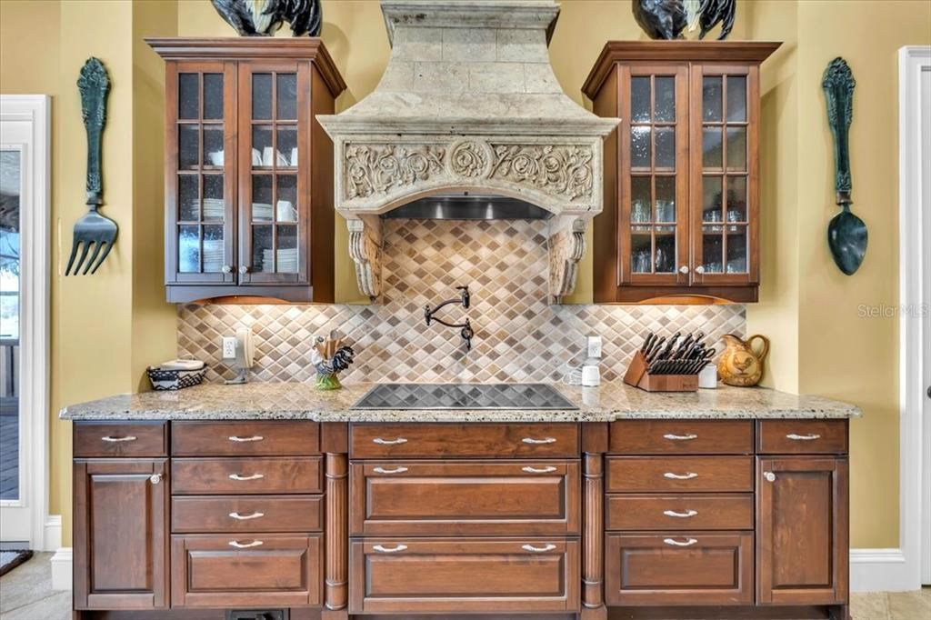 For Sale: $1,650,000 (4 beds, 4 baths, 4621 Square Feet)