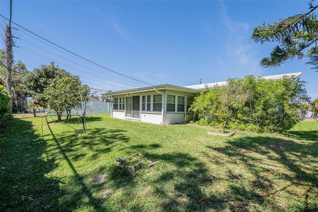 En Venta: $644,900 (4 camas, 3 baños, 2606 Pies cuadrados)