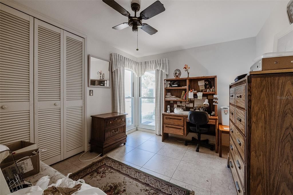 En Venta: $644,900 (4 camas, 3 baños, 2606 Pies cuadrados)