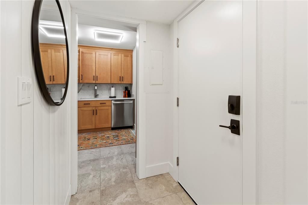 En Venta: $949,000 (2 camas, 2 baños, 1392 Pies cuadrados)