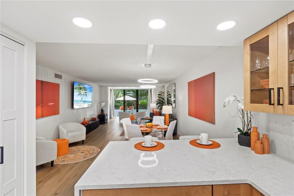 En Venta: $949,000 (2 camas, 2 baños, 1392 Pies cuadrados)