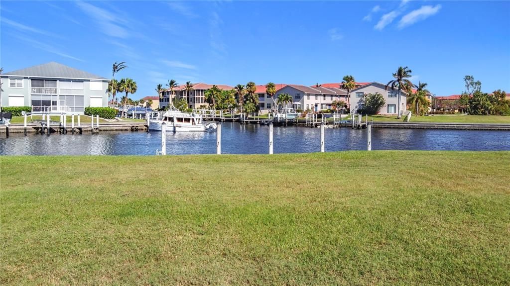 En Venta: $439,000 (0.26 acres)
