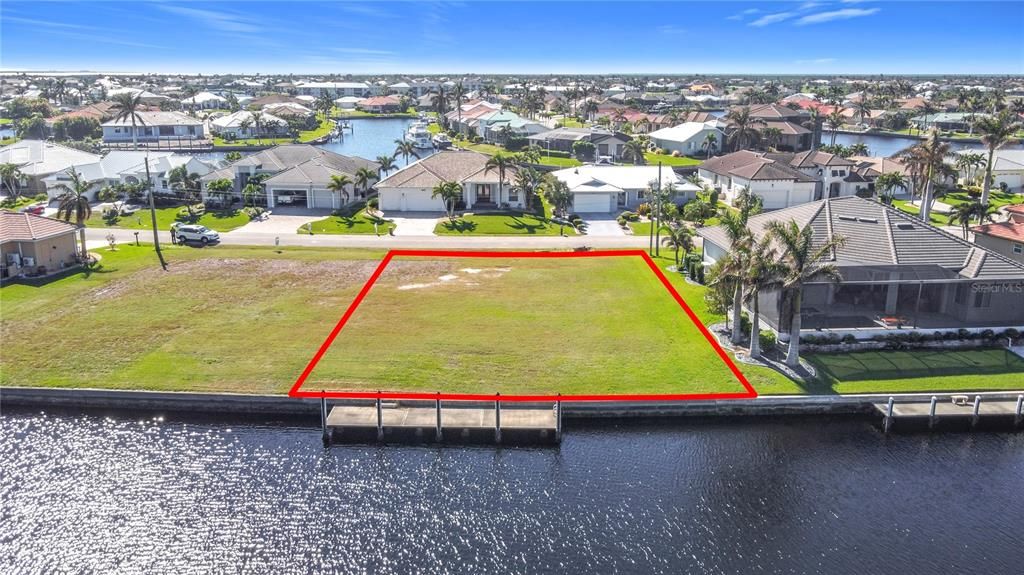 En Venta: $439,000 (0.26 acres)